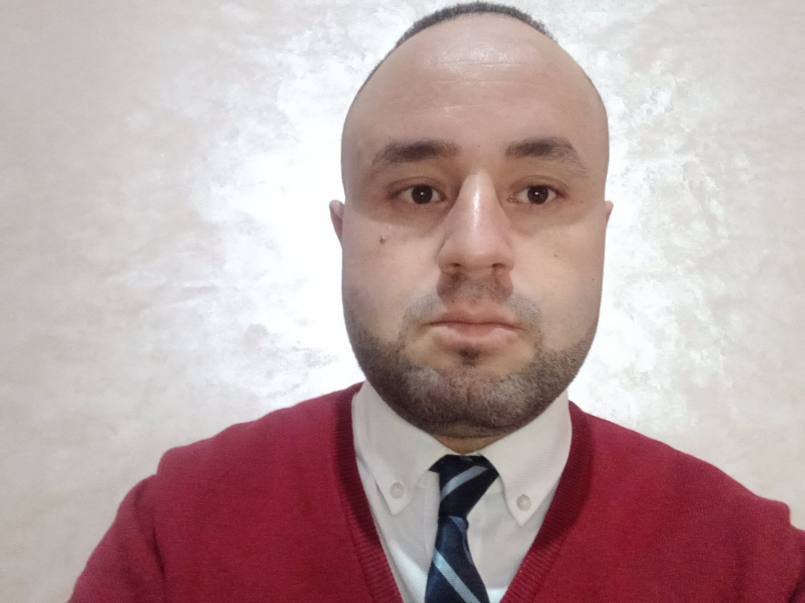 التعددية الحزبية بالمغرب: حين يتحول تعدد الاحزاب إلى عائق أمام التحول الديمقراطي -ذ. حسن تزوضى
