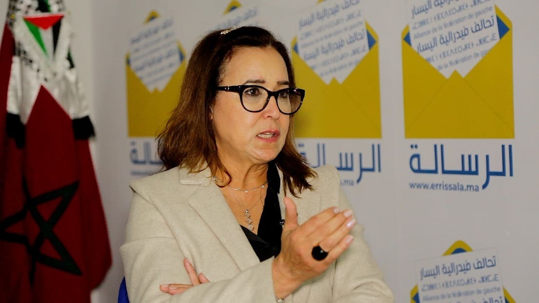 النائبة البرلمانية عن فيدرالية اليسار الديمقراطي ترد على مديرة أكاديمية جهوية بالغت في التباهي ب”مدارس الريادة”