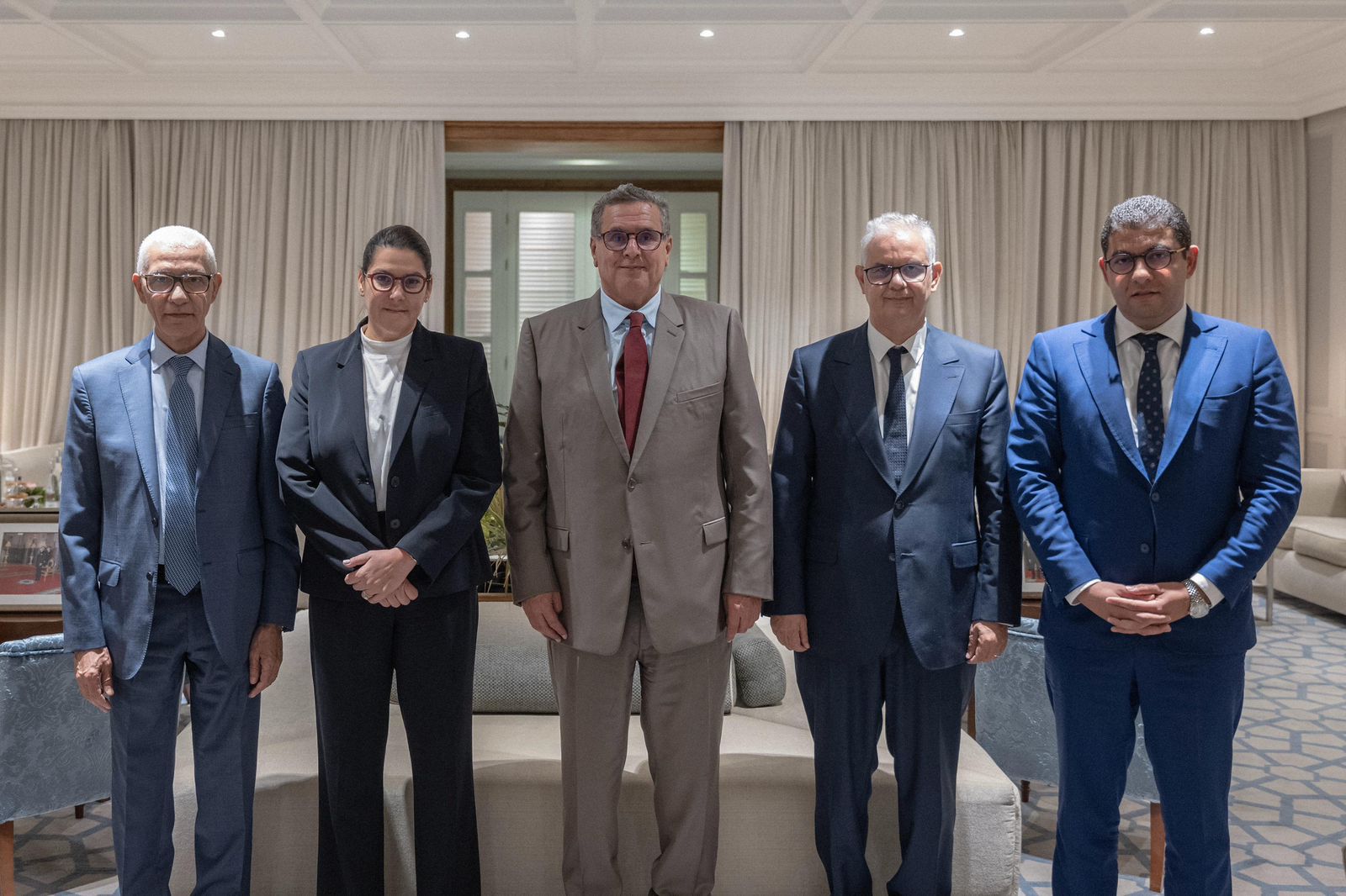 حكومة الأغلبية.. انسجام سياسي أم مشاهد من فيلم جزيرة شاكرباكربن لنبيل لحلو ؟