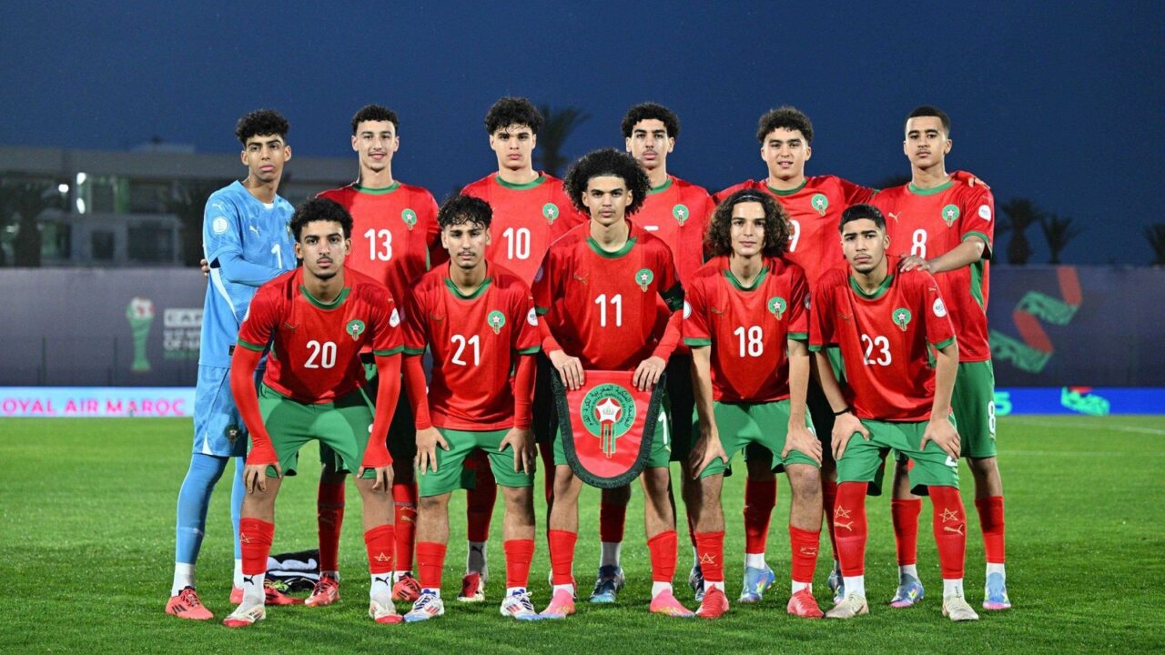أشبال الأطلس يستهلون رحلة الدفاع عن اللقب بتعادل مثير أمام تونس في افتتاح “كان الفتيان”