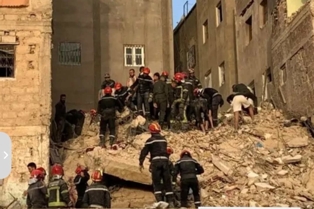 فاس: انهيار عمارة سكنية يسفر عن 8 قتلى، وفرق الإنقاذ في سباق مع الزمن