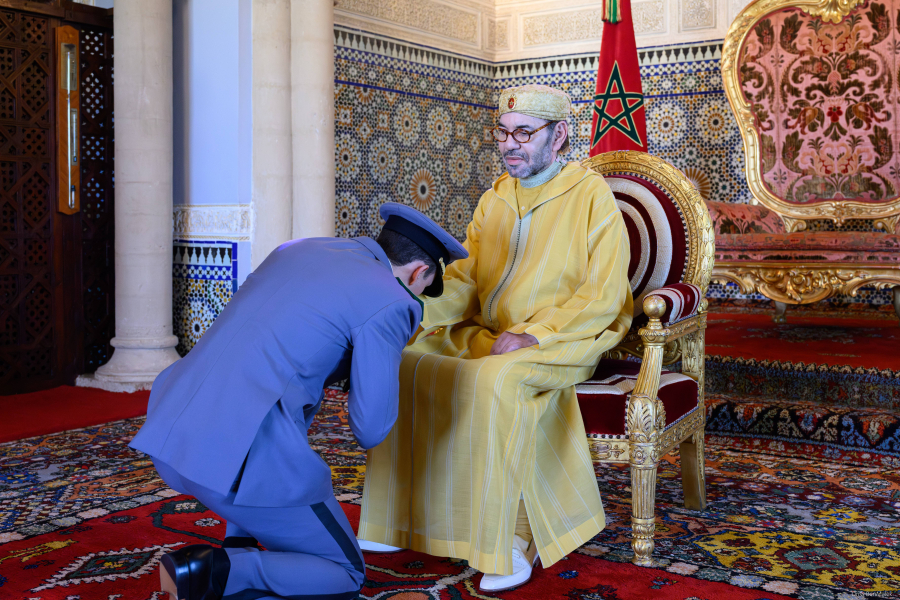الملك محمد السادس يعين ولي العهد الأمير مولاي الحسن منسقا لمكاتب و مصالح القيادة العامة للقوات المسلحة الملكية