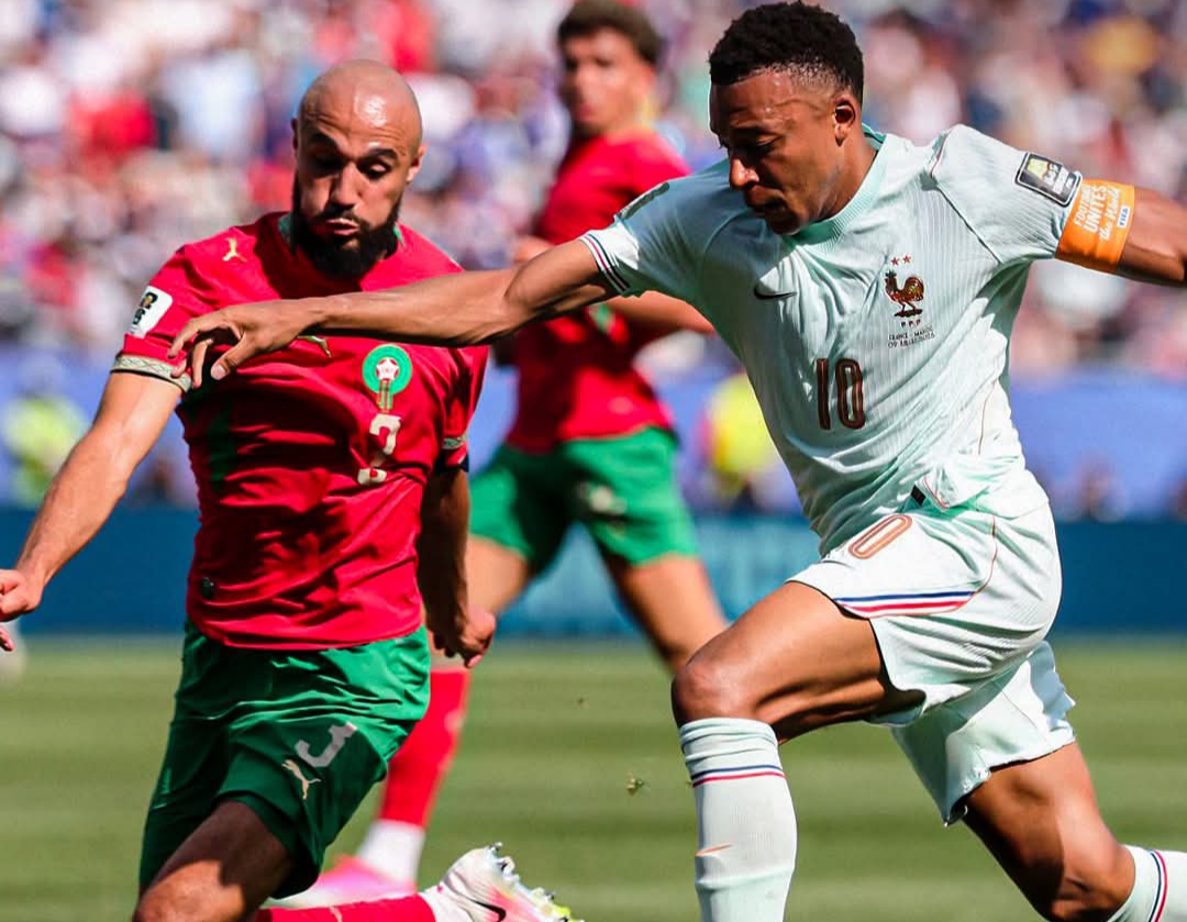 المنتخب الوطني يودع منافسات المونديال بعد الهزيمة أمام منتخب فرنسا بثنائية.