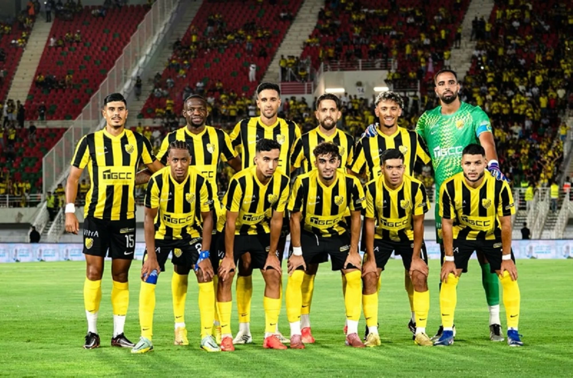 المغرب الفاسي يضرب بقوة في فاس ويضع قدماً في الدور المقبل بعد رباعية أمام رحيمو