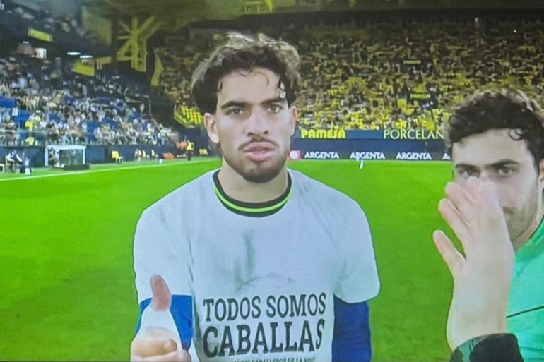 الزلزولي يحسم الجدل حول قميص «Todos somos Caballas»: تضامن اجتماعي لا موقف سياسي