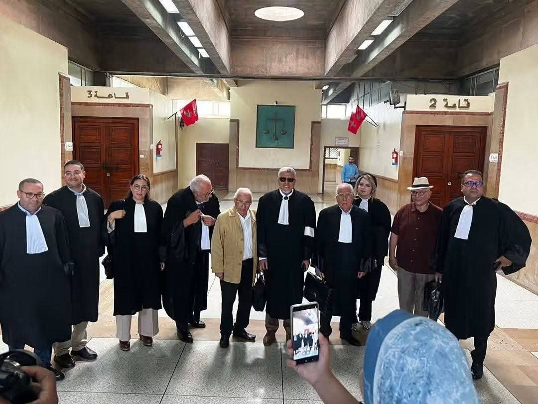 محامون يكسرون التوقف المهني بالدار البيضاء.. والرميد ضمن الحاضرين بمحكمة الاستئناف