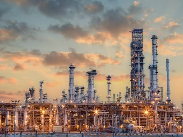 ارتفاع أسعار النفط يعيد الضغط على فاتورة الطاقة والتوازنات الاقتصادية بالمغرب