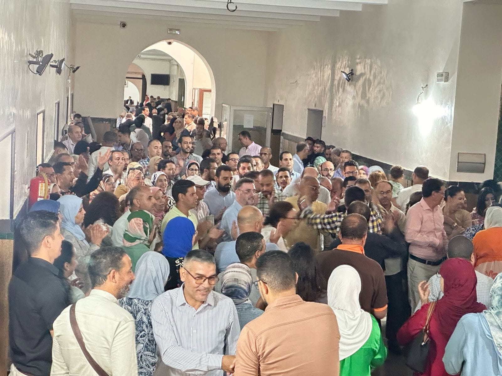 مراكش.. نقابة العدل تحذر من اختلالات المحاكم