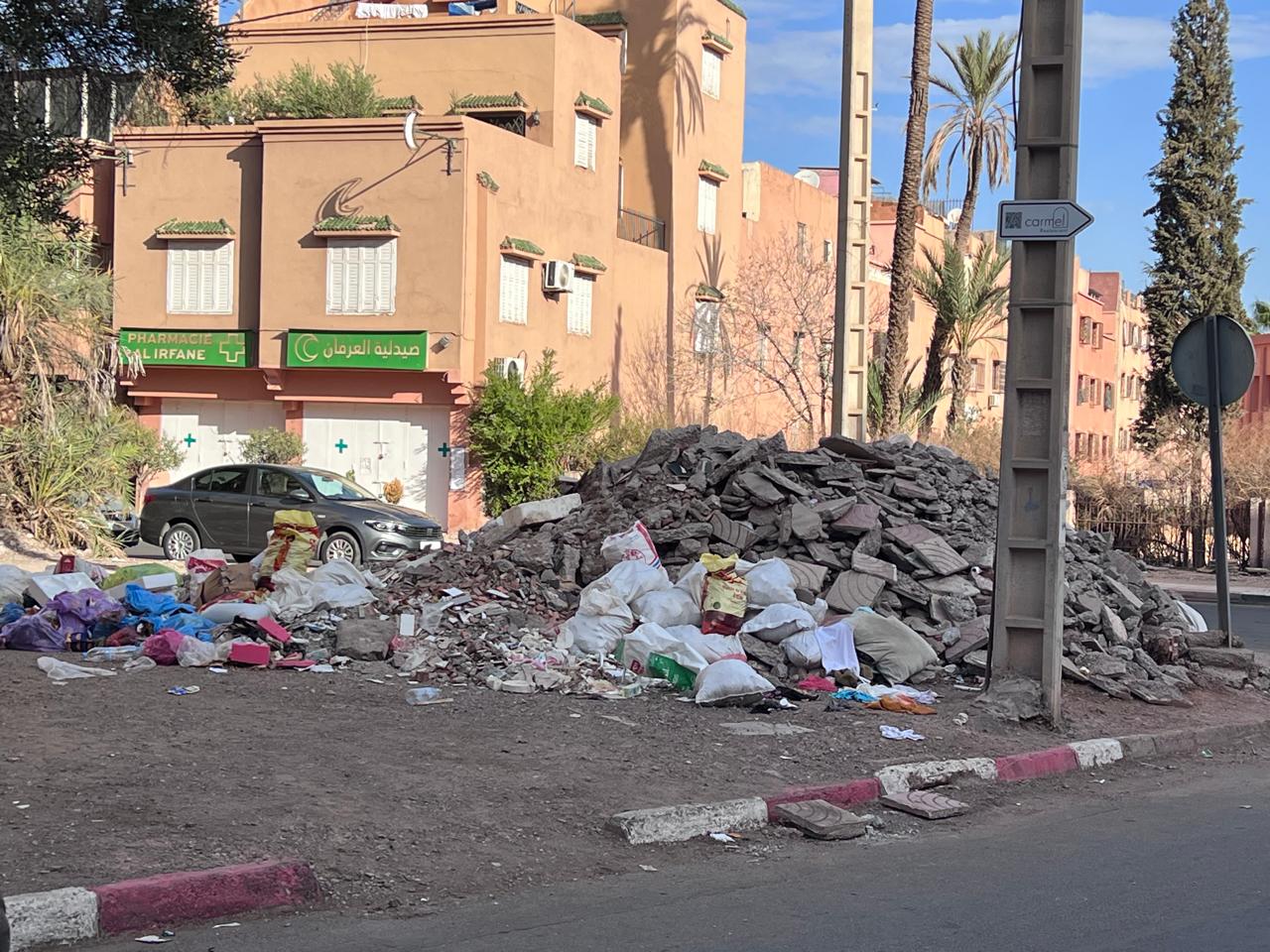 مراكش.. مخلفات الأشغال تشوه محيط حديقة ماجوريل