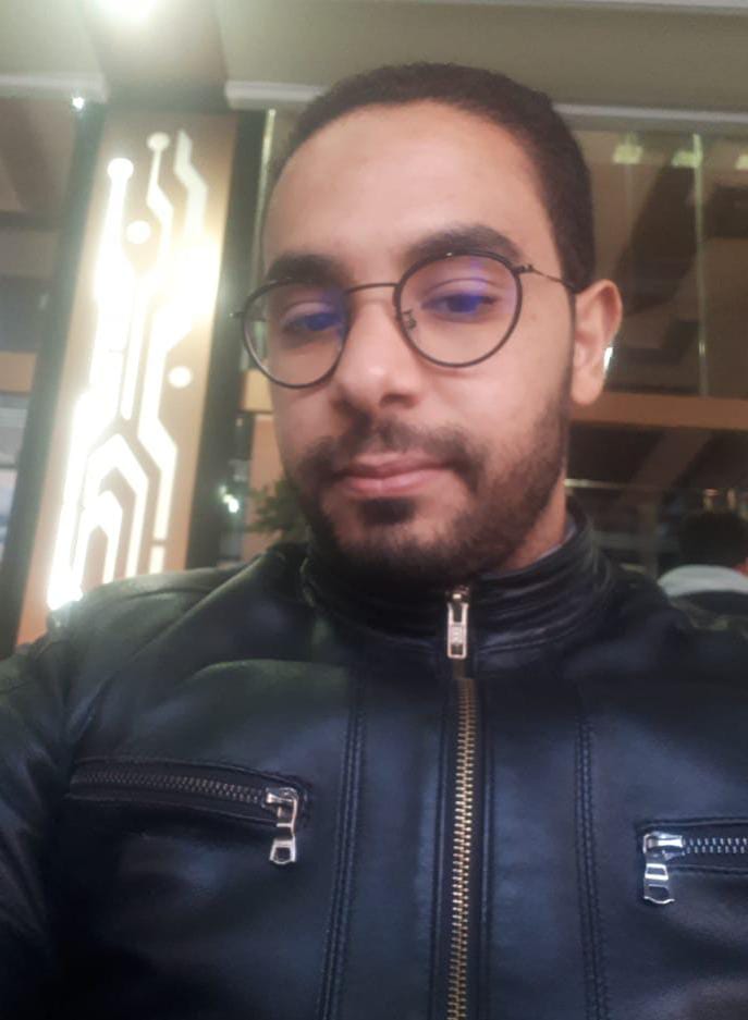 «ماتخافوش حنا معاكم».. تقنيو الإسعاف والنقل الصحي ينقذون الأرواح ويطالبون بإنصافهم مهنياً ومادياً